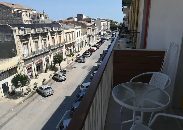 Archinue アパート シラクーサ